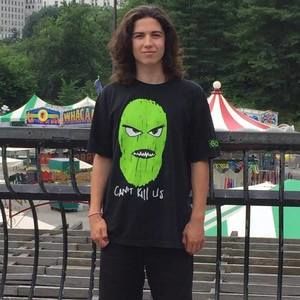 Meet your Posher, Élie